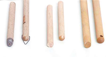 Image de Manche bois poncé 140cm embout à vis D.24mm/1