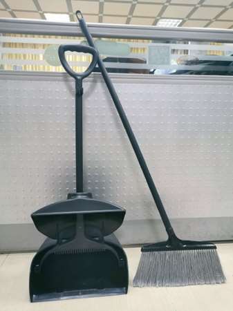 Image de Kit complet pelle aéroport à capot balai + balayette/1